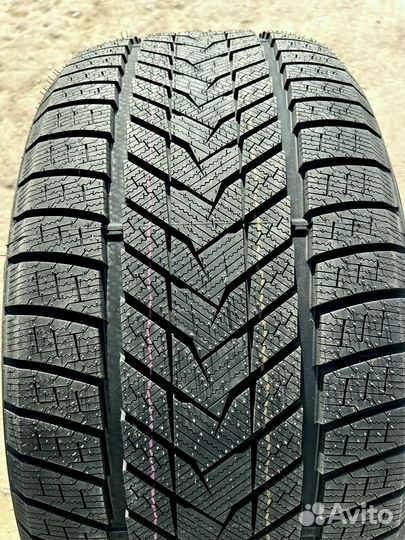 iLink SnowGripper II 295/35 R21 75U