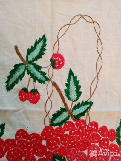 Салфетка винтажная с вышивкой