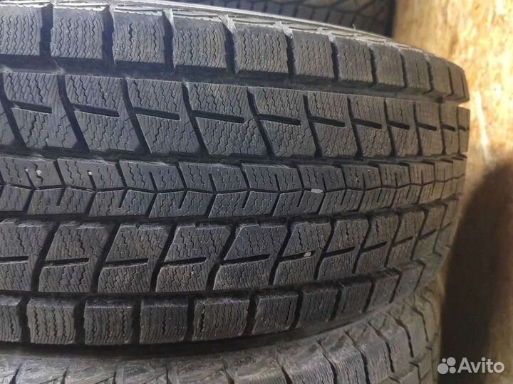 Dunlop Winter Maxx SJ8 225/60 R17
