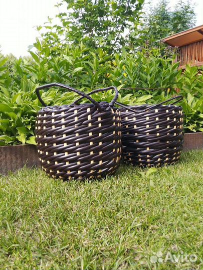 Кашпо из искусственного ротанга