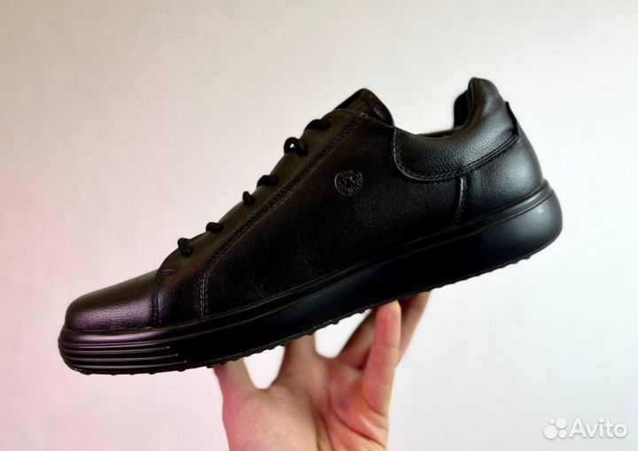 Кроссовки Ecco модные