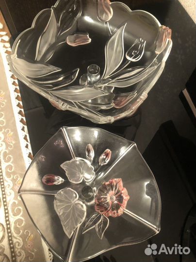 Ваза для фруктов на ножке и конфетница