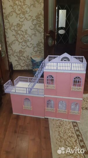 Домик кукольный 