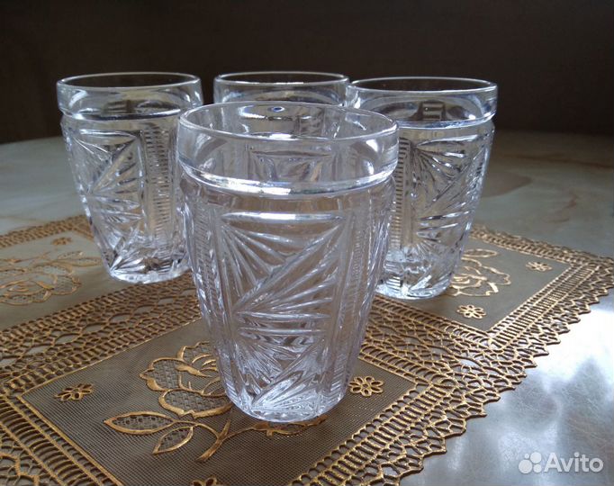 Хрустальные рюмки
