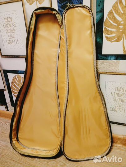 Детская гитара