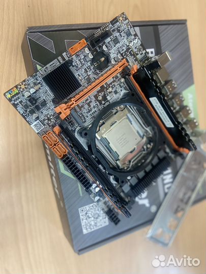 Мат плата 2011+ xeon E5-2680-v4 28 ядер +16GB DDR4