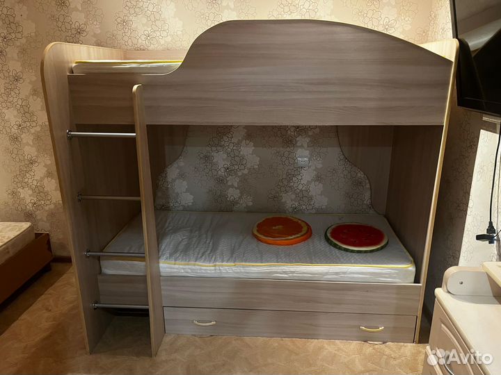 Двухъярусная кровать бу