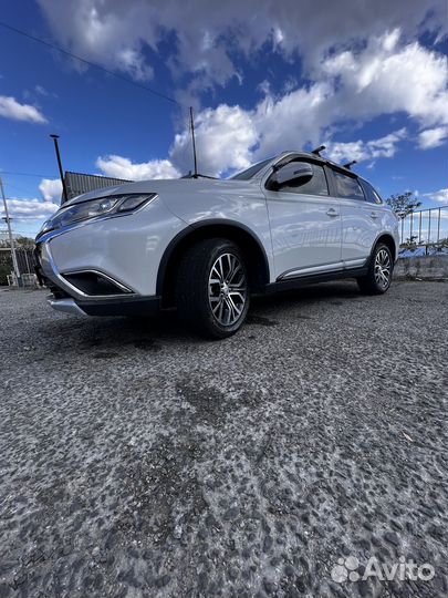 Mitsubishi Outlander 2.0 CVT, 2016, 137 500 км