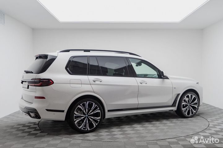 BMW X7 3.0 AT, 2024, 26 км