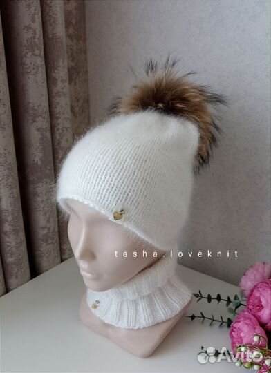Шапка с помпоном и мини манишка из пуха норки
