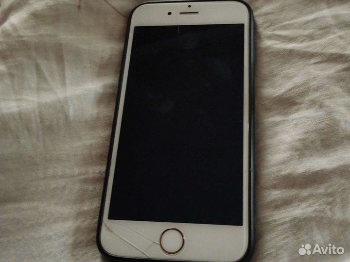 Телефон iPhone 6s
