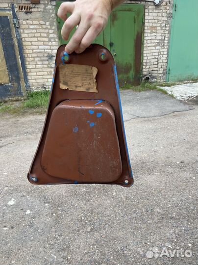 Ящик левый с замком иж