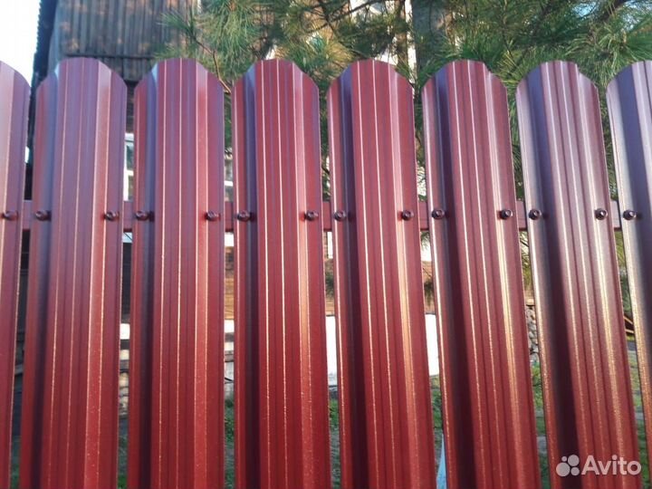 Забор из евроштакетника от производителя