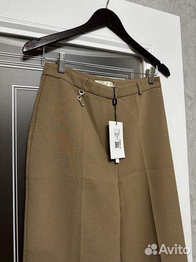 Брючный костюм женский