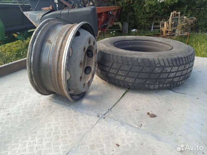 Грузовые шины бу