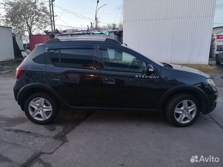 Renault Sandero Stepway 1.6 МТ, 2016, 105 000 км