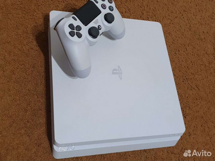 Sony playstation 4 Slim 300 игр в том числе Новинк