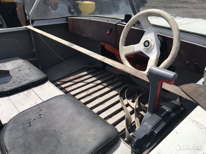 Продаю моторную лодку «Воронеж»