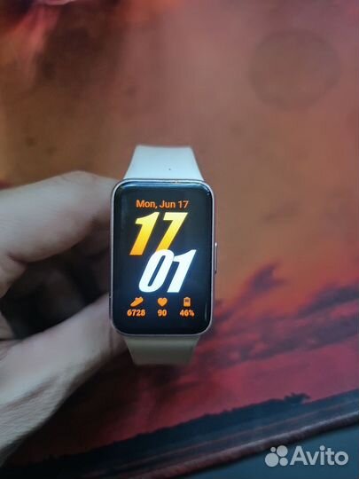 Смарт часы samsung galaxy fit3 новые