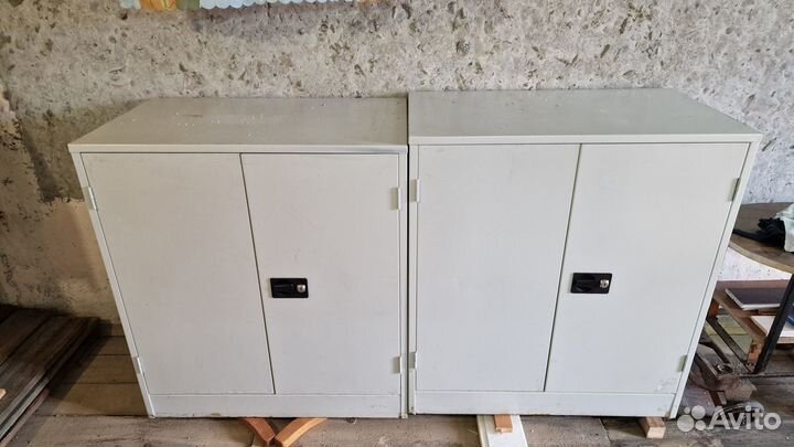 Железный шкаф