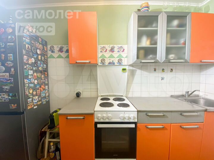 2-к. квартира, 57 м², 4/14 эт.