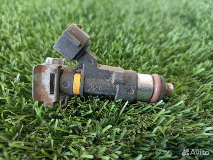 Форсунка топливная Nissan Murano Z50 VQ35DE