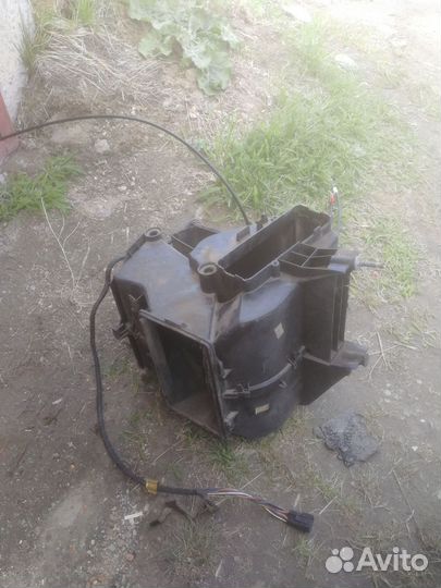 Корпус печки audi 80 б4