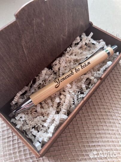 Ручка и флешка именные