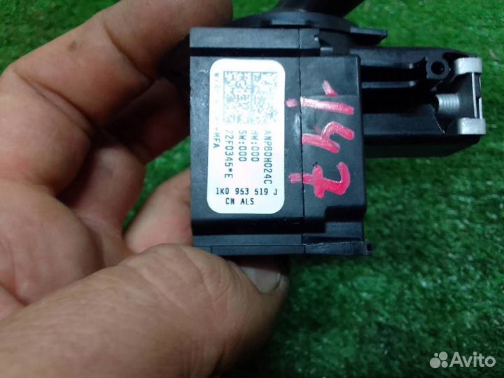 Переключатель стеклоочистителей VW Tiguan 2007-20