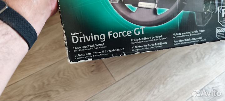 Игровой руль logitech driving force gt