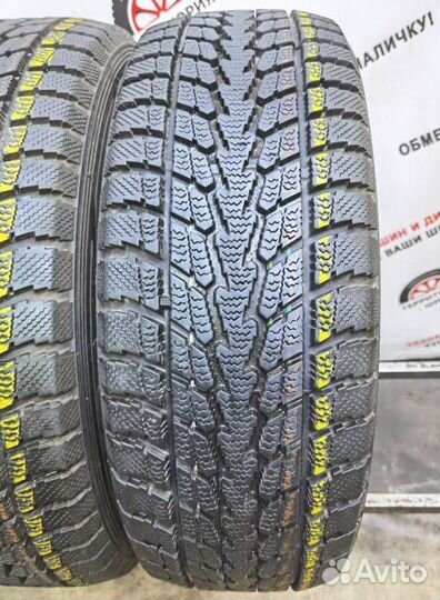 Toyo Tranpath A/T 215/60 R17 96Q