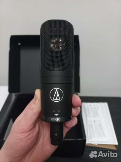 Студийный микрофон Audio Technica AT4050
