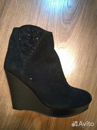 Замшевые новые сапожки р 33