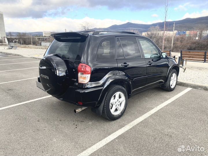 Toyota RAV4 2.0 AT, 2003, 259 000 км