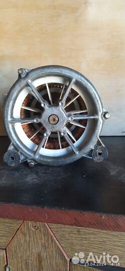 Электродвигатель 220в, от стиральной машины