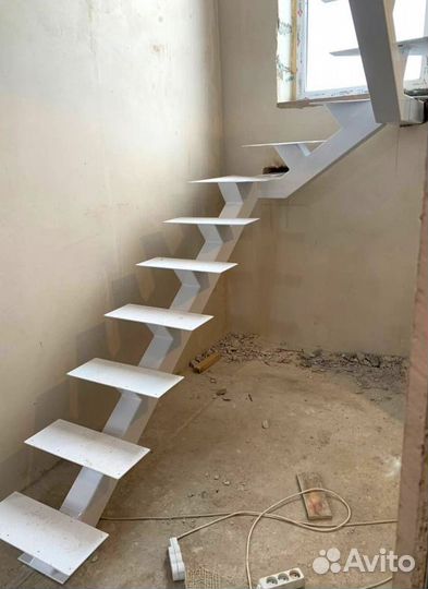 Лестница с забежными ступенями