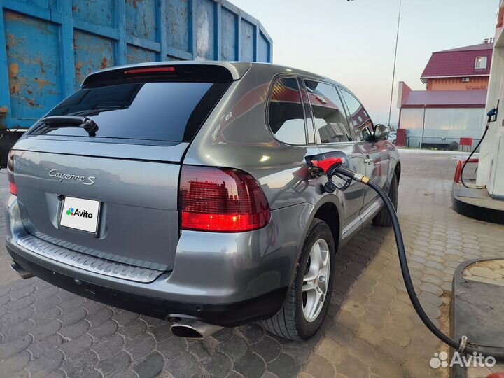 Porsche Cayenne 3.2 AT, 2004, 272 700 км