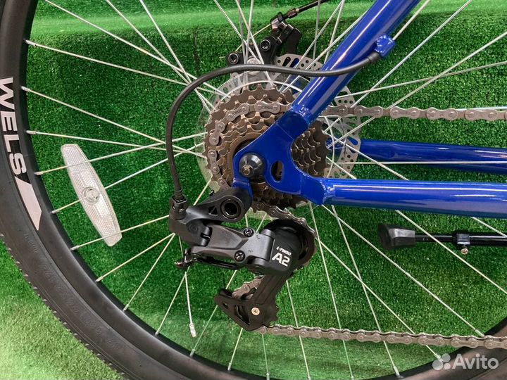 Лёгкий горный велосипед Wels Rocky 26