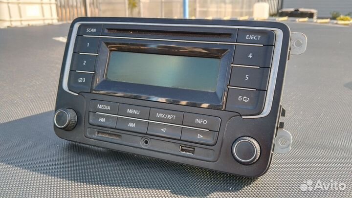 Магнитола Фольксваген Поло седан 2013