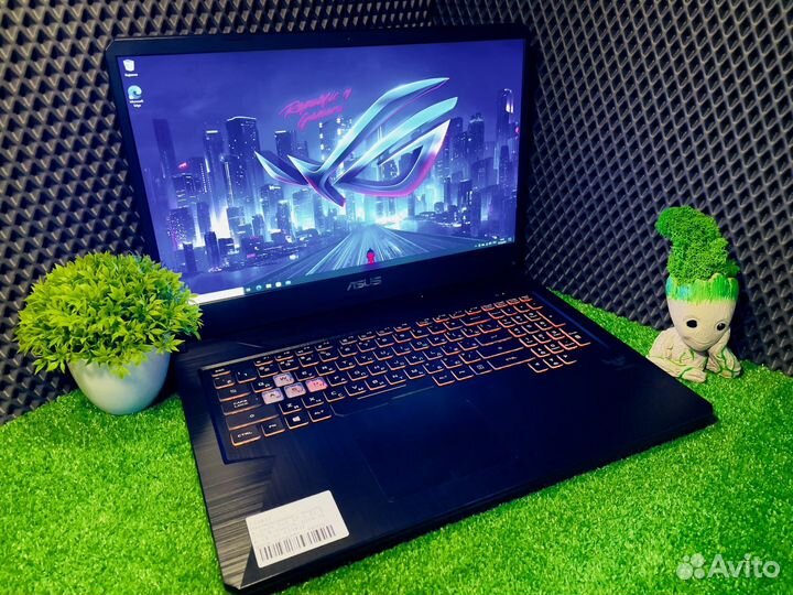 Ноутбук asus TUF 17.3 Ryzen5/8/SSD256/GTX1050