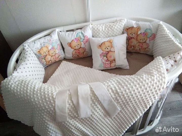 Комплект бортиков в детскую кровать