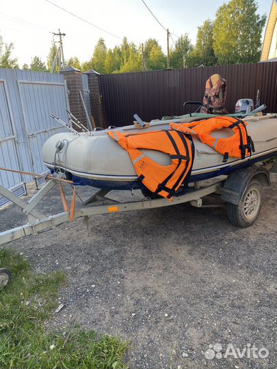 Аренда лодки с мотором