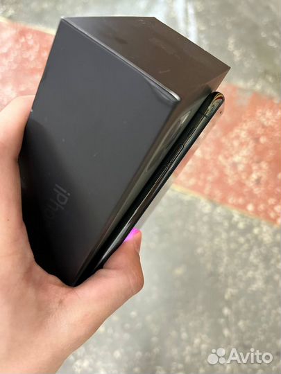 iPhone 11 Pro, 64 ГБ