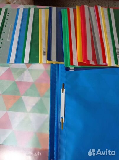 Папки с зажимом, скоросшиватели новые