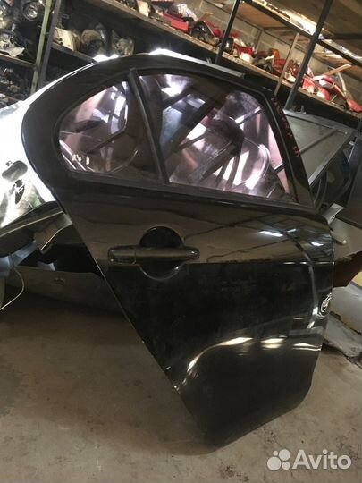 Дверь задняя правая (Mitsubishi Lancer)