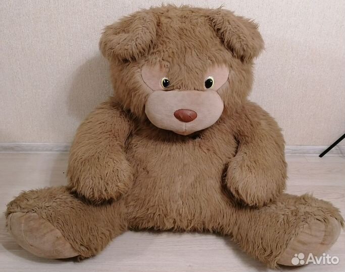 Большой мягкий медведь