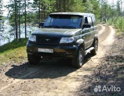 Козырек над лобовым стеклом УАЗ Патриот