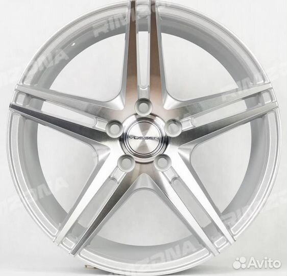 Литой диск в стиле vossen R16 5x100