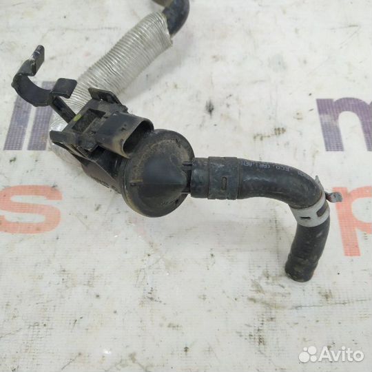 Трубка вакуумная Audi A5 8W 2018