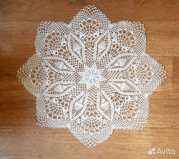 Большая ажурная салфетка Снежинка